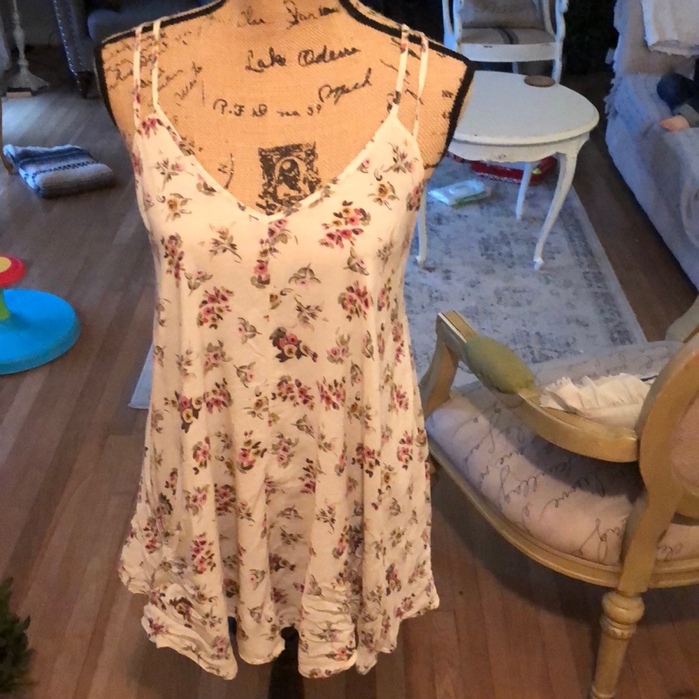 Brandy Melville floral dress
